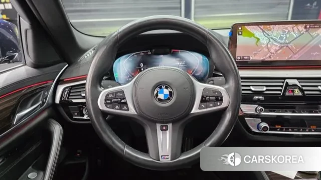 BMW 5 Series (G30) 2021 Черный из Кореи, фото 4