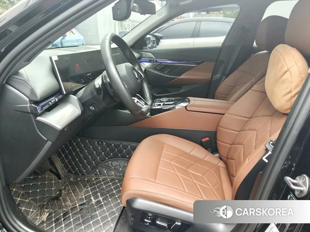 BMW 5 series 2024 Черный из Китая, фото 4