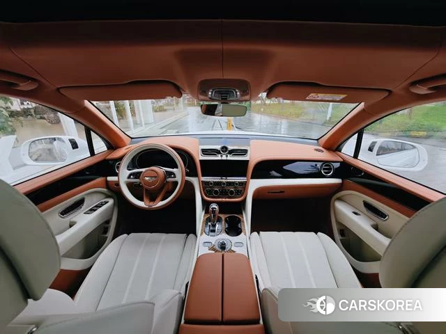 Bentley Tim Yue 2024 Белый из Китая, фото 4
