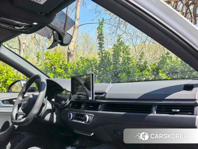 Audi A4L 2025 Белый из Китая, фото 4