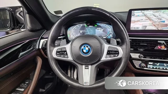 BMW 5 Series (G30) 2023 Черный из Кореи, фото 4