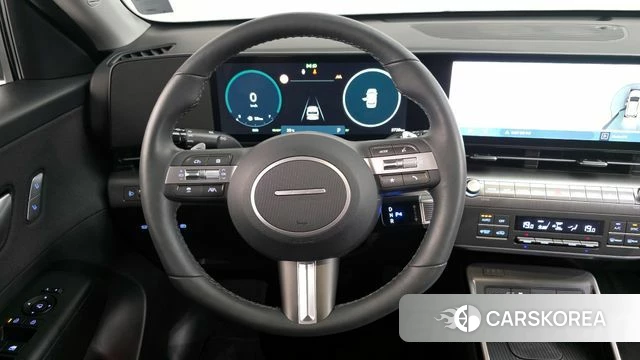 Hyundai Kona Hybrid (SX2) 2025 Светло-серебряный цвет из Кореи, фото 4