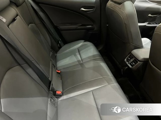 Lexus UX 2021 Серебристо-серый из Китая, фото 4