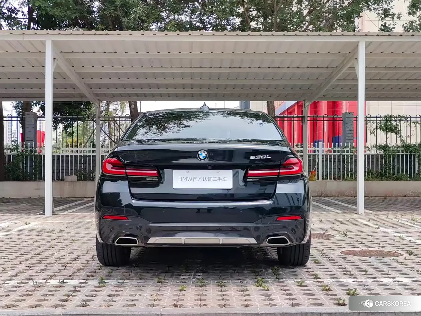 BMW 5 series 2022 Черный из Китая, фото 4