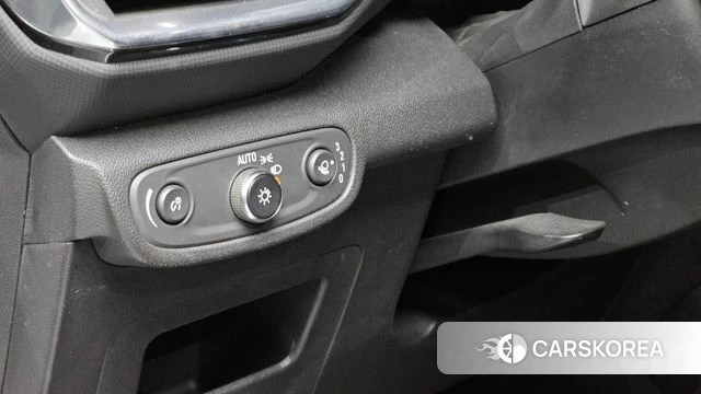 Chevrolet (GM Daewoo) Trailblazer 2020 Белый из Кореи, фото 4