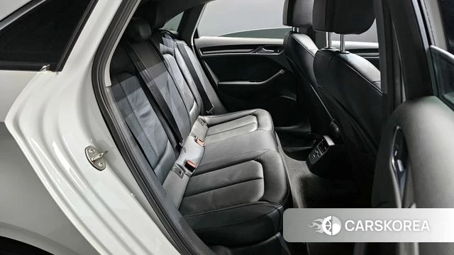 Audi New A3 2018 Белый из Кореи, фото 4