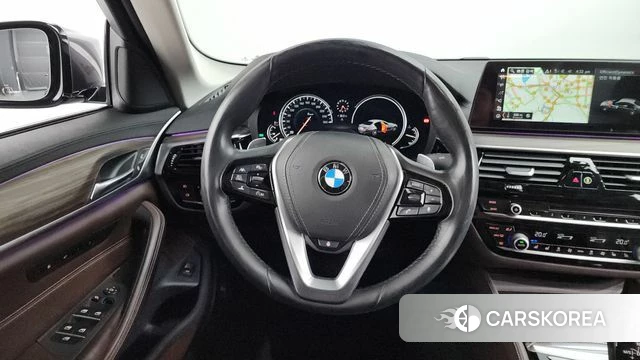 BMW 5 Series (G30) 2018 Серый из Кореи, фото 4