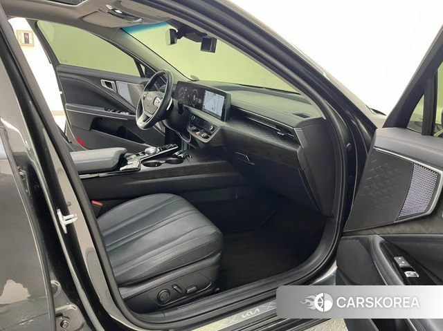 Kia K8 2022 Серебристо-серый из Кореи, фото 4