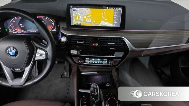 BMW 6 Series GT (G32) 2023 Белый из Кореи, фото 4