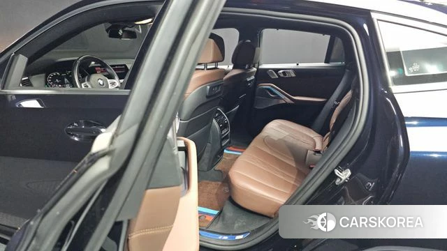 BMW X6 (G06) 2023 Черный из Кореи, фото 4