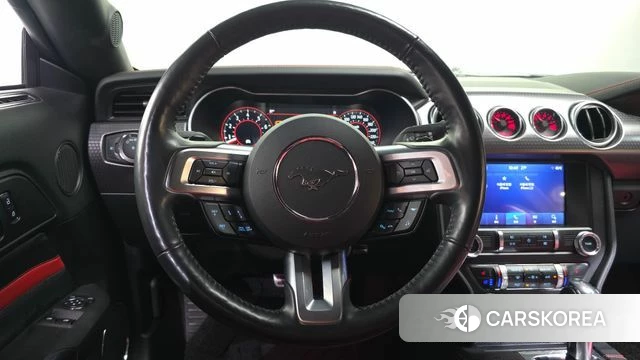 Ford Mustang 2021 Черный из Кореи, фото 4