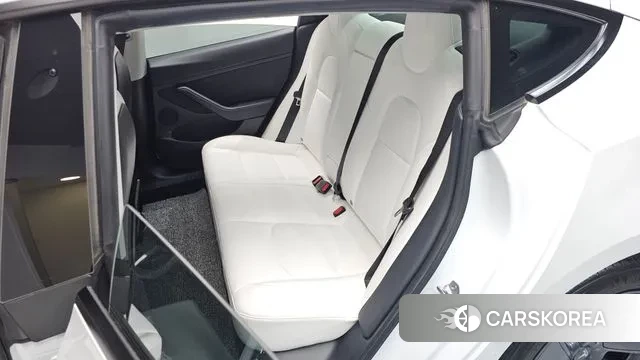 Tesla Model 3 2022 Белый из Кореи, фото 4