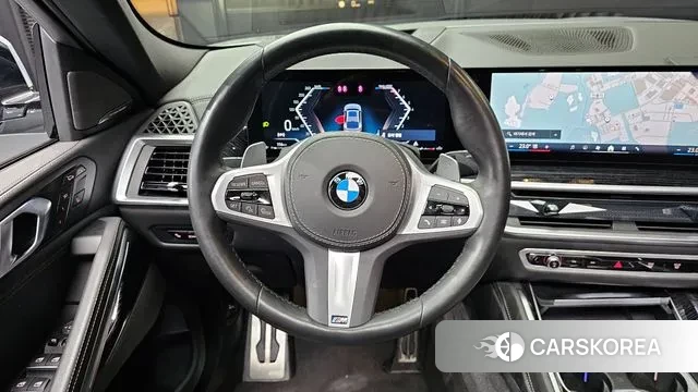 BMW X6 (G06) 2023 Серебристо-серый из Кореи, фото 4