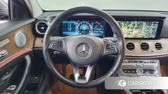 Mercedes-Benz E-Class W213 2018 Серый из Кореи, фото 4