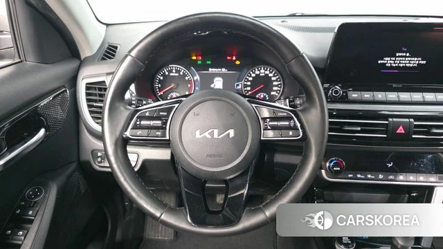 Kia Seltos 2022 Серый из Кореи, фото 4
