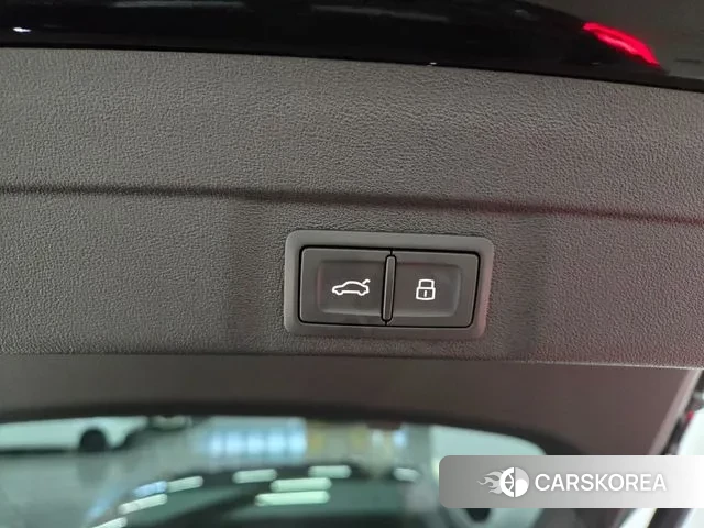 Audi A5 (B10) 2025 Черный из Кореи, фото 4