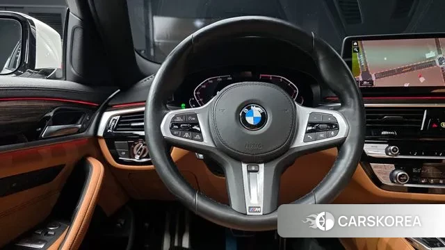 BMW 5 Series (G30) 2022 Белый из Кореи, фото 4