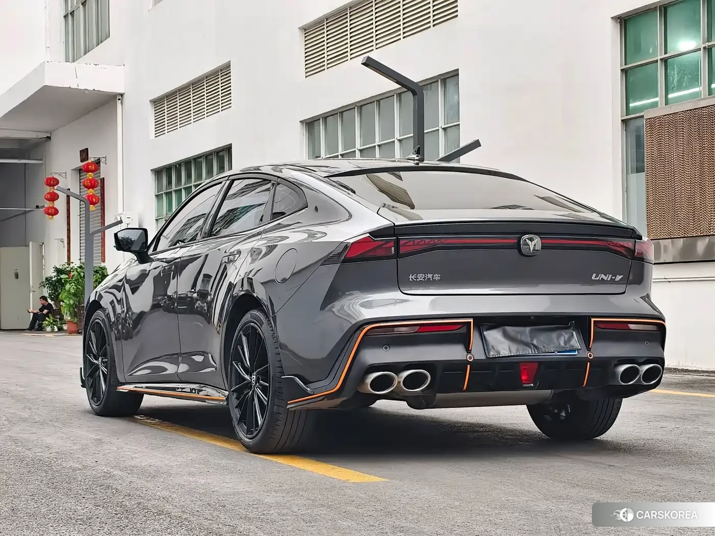 Chang'an UNI-V 2022 Silver/gray из Китая, фото 4