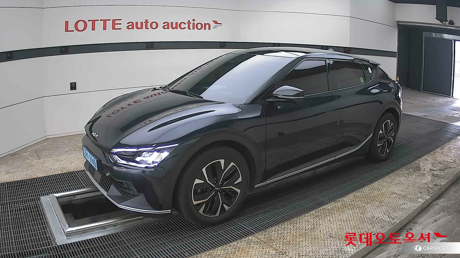 Kia EV6 2022 Gravity Blue из Кореи, фото 4