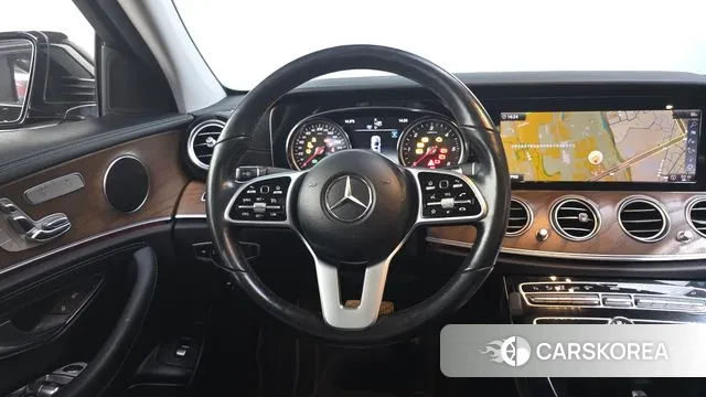 Mercedes-Benz E-Class W213 2019 Черный из Кореи, фото 4