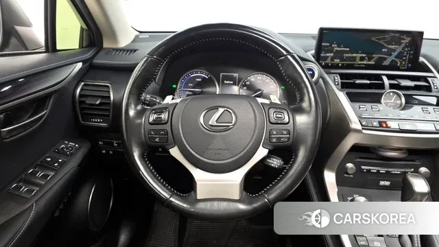 Lexus NX300h 2020 Серебряный из Кореи, фото 4