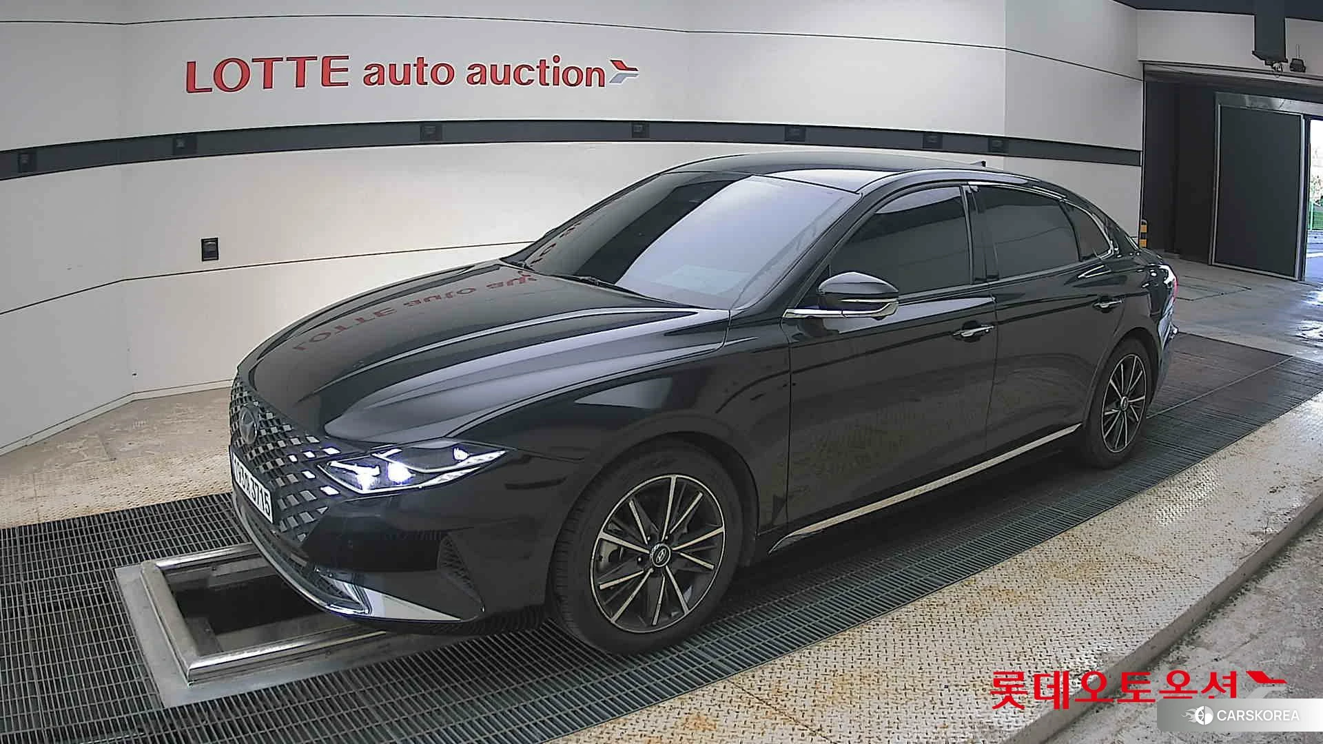 Hyundai Grandeur 2022 Midnight Black Pearl из Кореи, фото 4