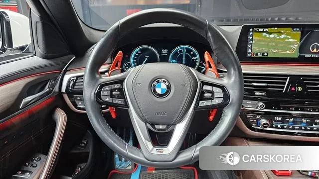 BMW 5 Series (G30) 2018 Белый из Кореи, фото 4