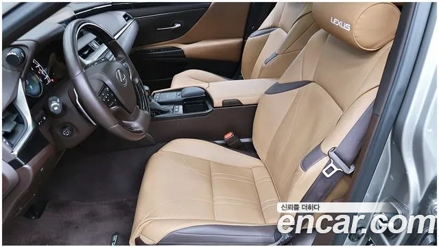 Lexus ES300h 7th generation 2021 Песочный из Кореи, фото 4