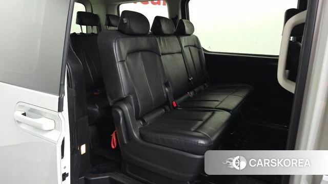Hyundai Staria 2022 Белый из Кореи, фото 4