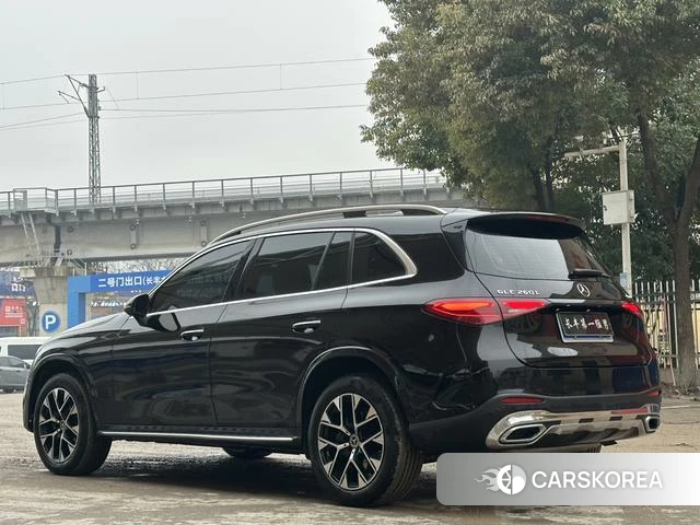 Mercedes-Benz GLC 2023 Черный из Китая, фото 4