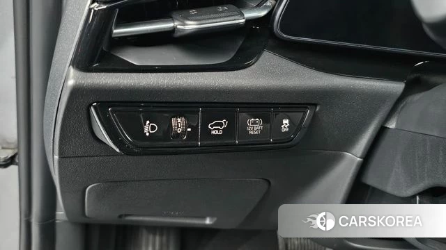 Kia Di Ol Nu Niro 2022 Серебристо-серый из Кореи, фото 4