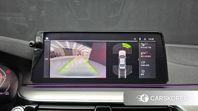 BMW 5 Series (G30) 2020 Белый из Кореи, фото 4