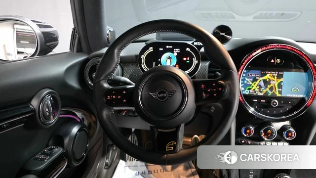 Mini Cooper Electric 2022 Черный из Кореи, фото 4