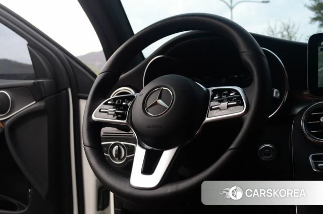Mercedes-Benz GLC-Class X253 2021 Белый из Кореи, фото 4