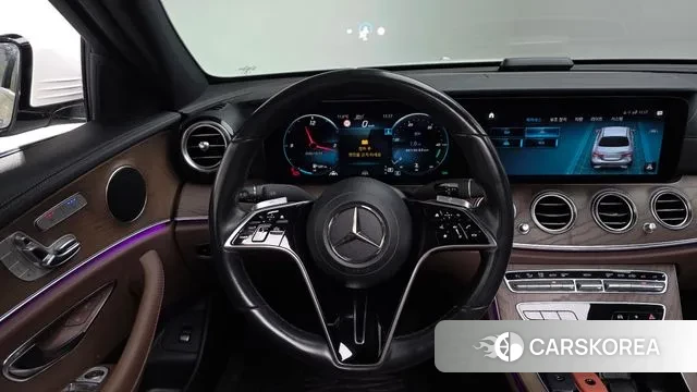 Mercedes-Benz E-Class W213 2021 Белый из Кореи, фото 4