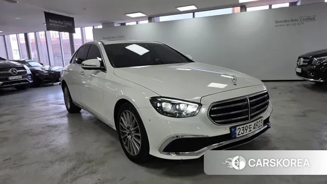 Mercedes-Benz E-Class W213 2023 Белый из Кореи, фото 4