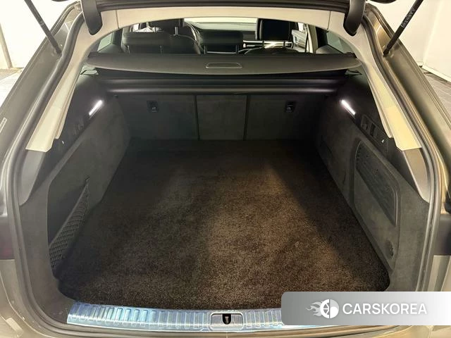 Audi A6 (import) 2022 Темно-серый из Китая, фото 4