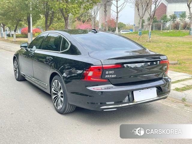 Volvo S90 2023 Черный из Китая, фото 4