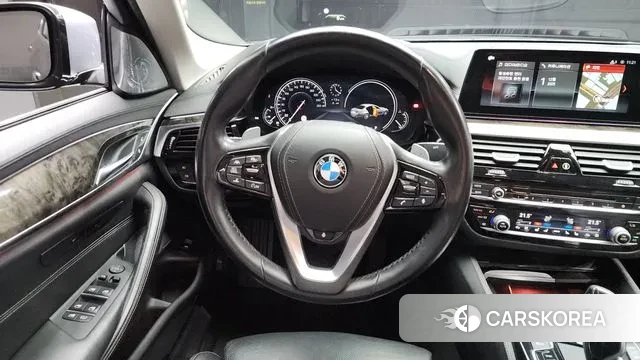 BMW 5 Series (G30) 2018 Серый из Кореи, фото 4