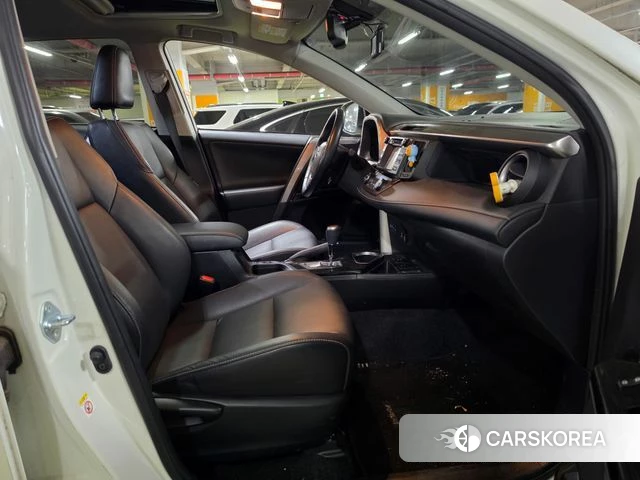 Toyota RAV4 2018 Белый из Кореи, фото 4