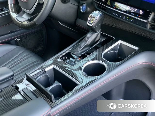 Toyota Saina 2023 Белый из Китая, фото 4