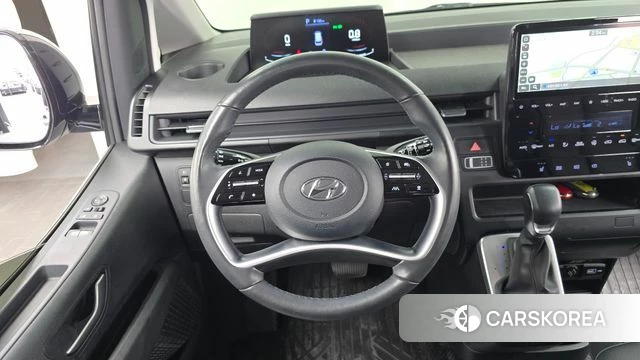Hyundai Staria 2023 Серебристо-серый из Кореи, фото 4
