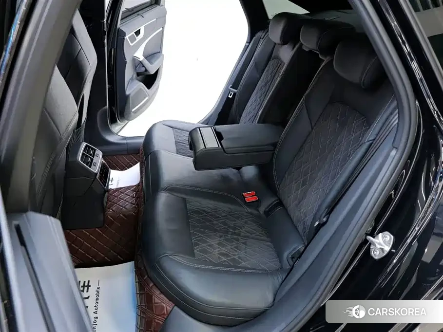 Audi S6 2020 Черный из Китая, фото 4