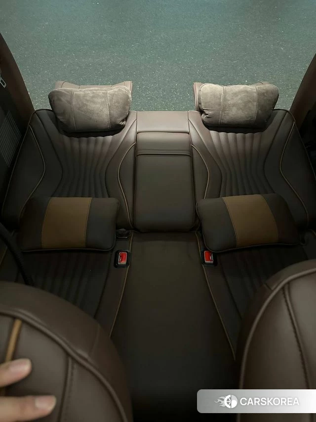 Kia Carnival 4th generation 2025 Серебристо-серый из Кореи, фото 4