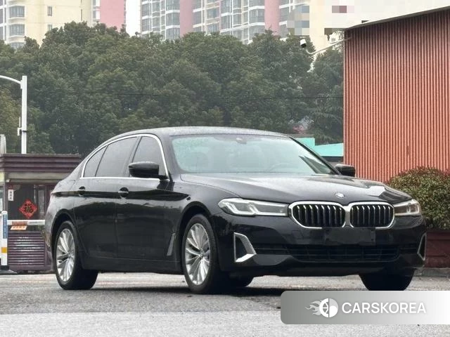 BMW 5 series 2021 Черный из Китая, фото 4