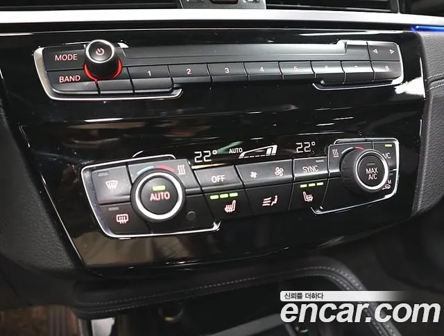 BMW X1 (F48) 2021 Черный из Кореи, фото 4