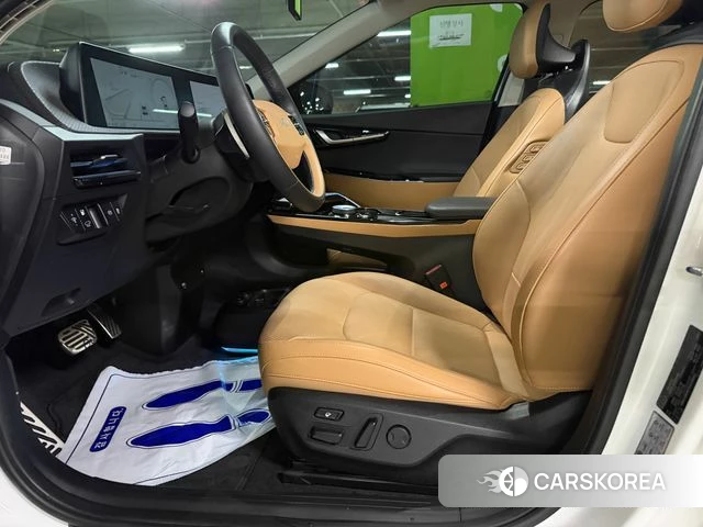 Kia EV6 2024 Белый из Кореи, фото 4