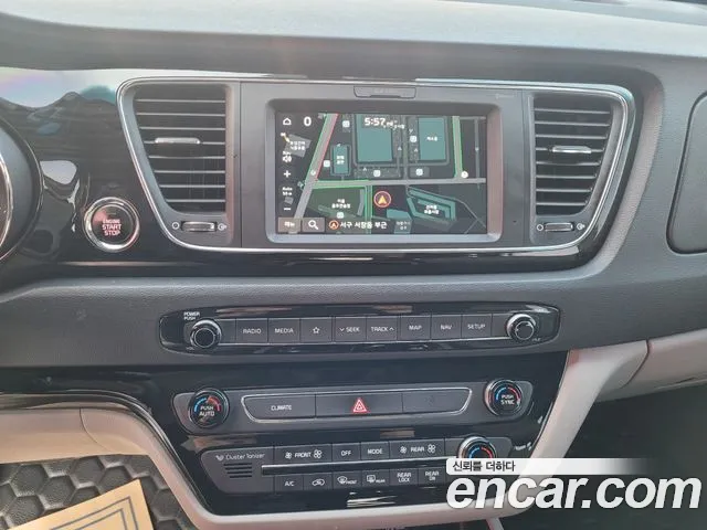 Kia The New Carnival id 2718418 из Кореи 4