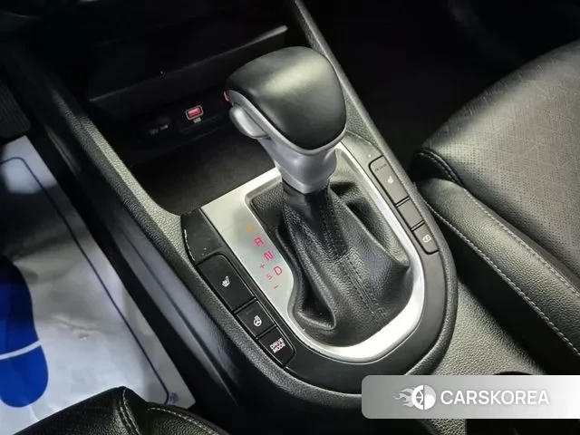 Kia The New K3 2nd generation 2022 Серый из Кореи, фото 4