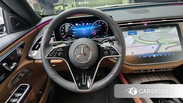 Mercedes-Benz E-Class W214 2024 Белый из Кореи, фото 4